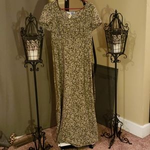 On Sale!  Beautiful slim fit dress